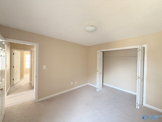 Building Photo - 262 Waters Edge Ln