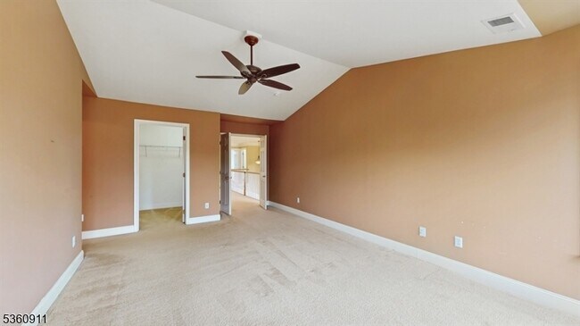 Building Photo - 104 Briar Ct