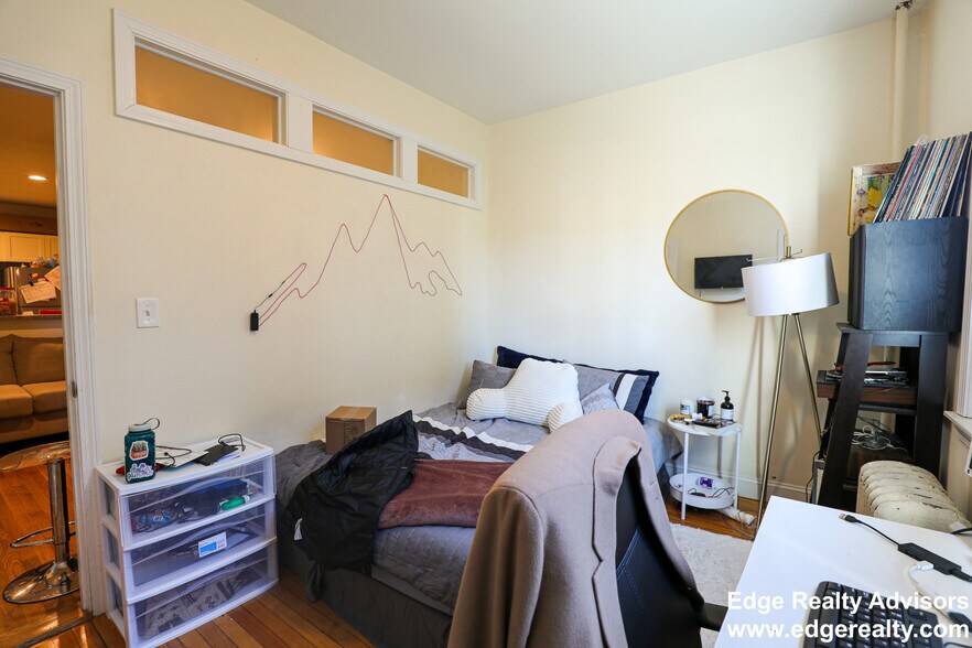 Building Photo - 12 Elba St