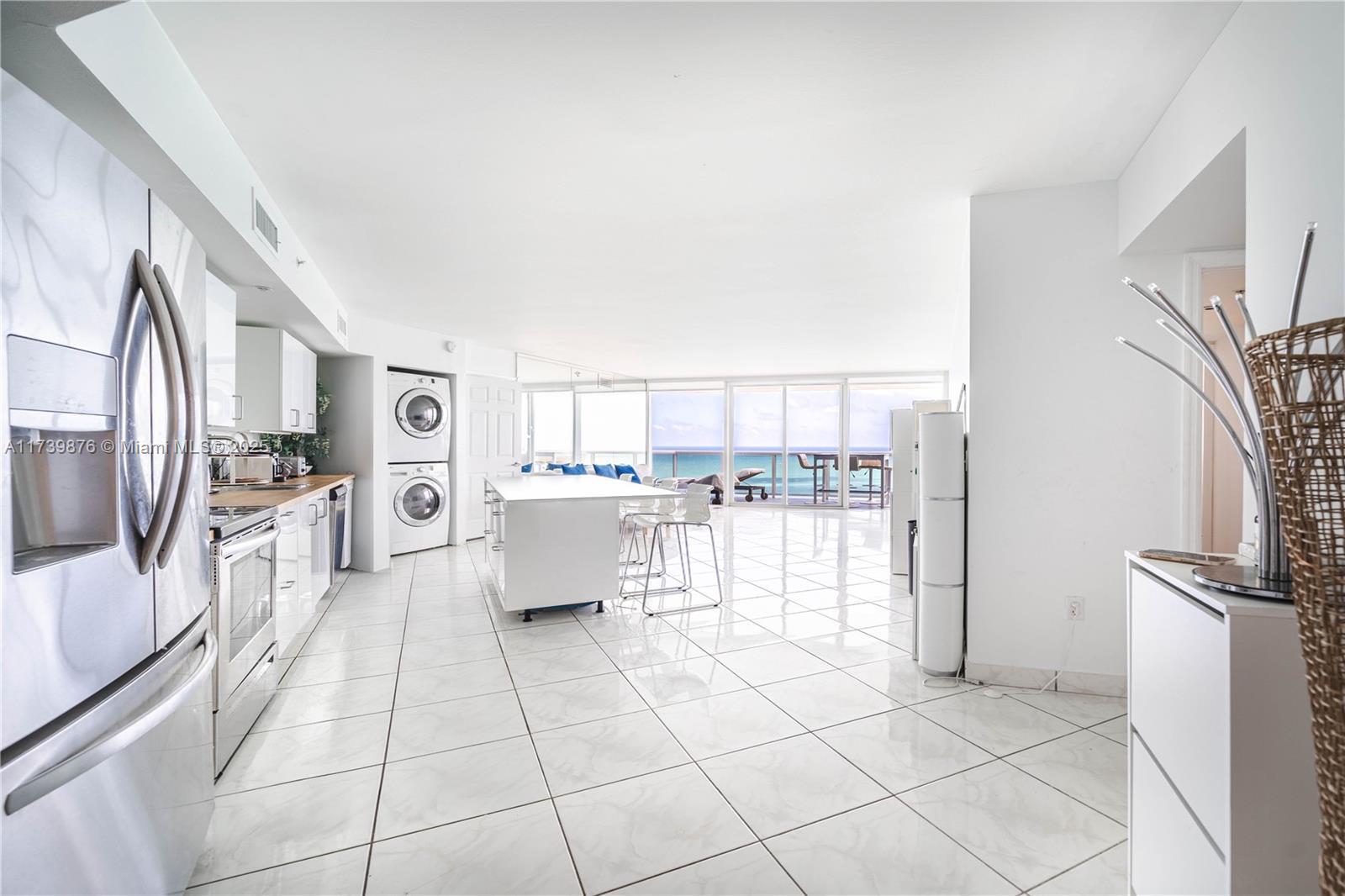 Building Photo - 6301 Collins Ave