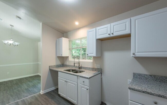 Building Photo - 5461 Brisbane Ct