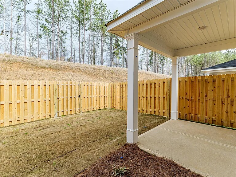 Building Photo - 1080 Linsmore Ave