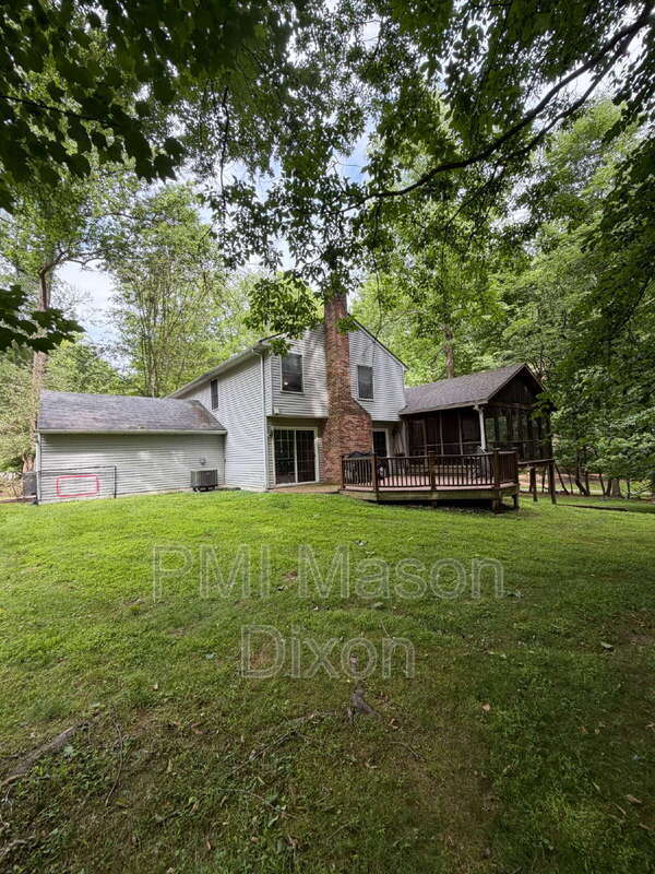 Building Photo - 4035 Huckleberry Row