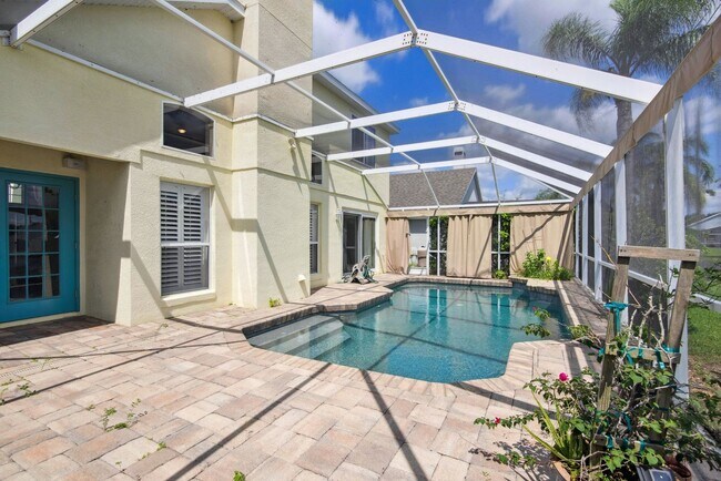 Building Photo - 4 Bedroom Single Family in Orlando