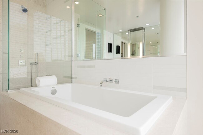 Building Photo - 3726 S Las Vegas Blvd