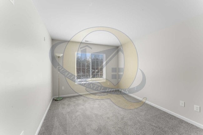 Building Photo - Available Now! Grand Blanc Schools! Condo/...