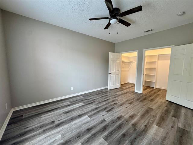 Building Photo - 3500 E Park Blvd