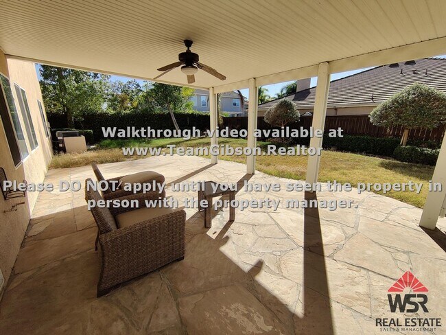 Building Photo - Beautiful 4 bedroom / 3 bathroom home