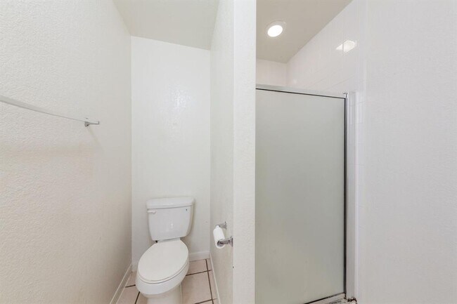 Building Photo - 2703 Cypress Ln