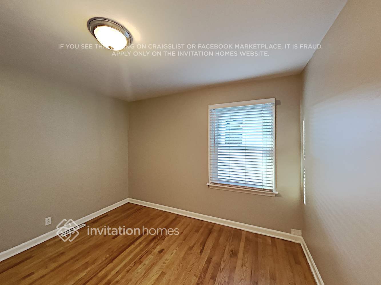 Building Photo - 9219 S 51st Ave