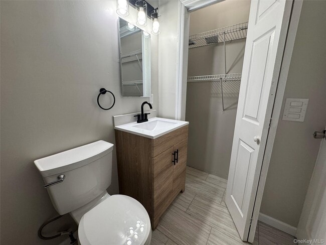 Building Photo - 621 2nd St