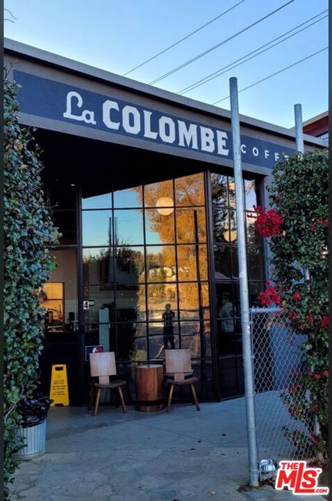 Building Photo - 2445 Harwood St