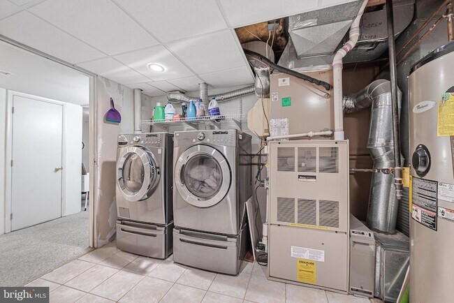 Building Photo - 25921 Largo Ct