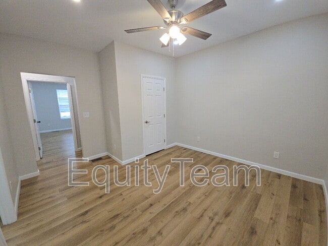 Building Photo - 1800 Glenwood Ave