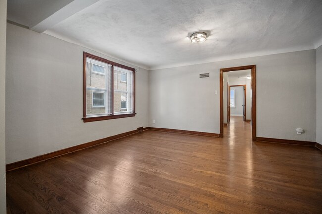 Building Photo - TGS Upstairs Lounge