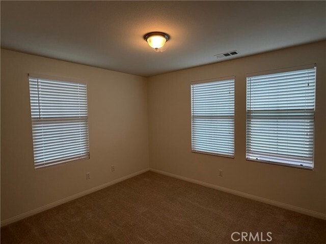 Building Photo - 33 Latitude