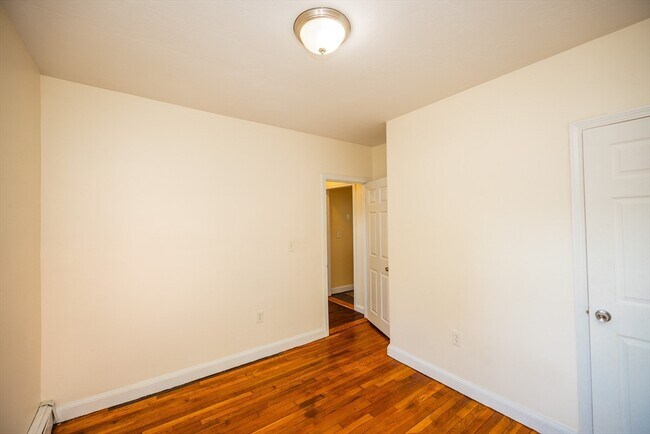 Building Photo - 42 Mildred Ave