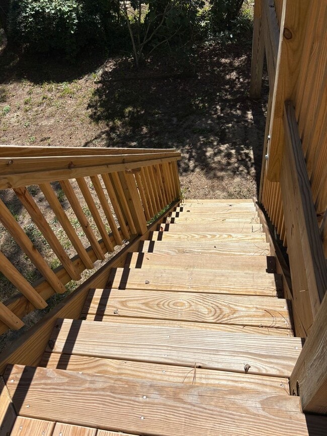 Building Photo - Available now for 12 month lease! 2150 per month (no pets)