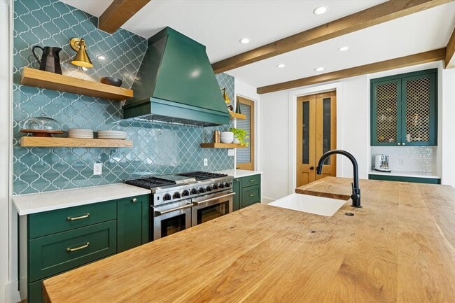 Building Photo - 5000 Creek Meadow