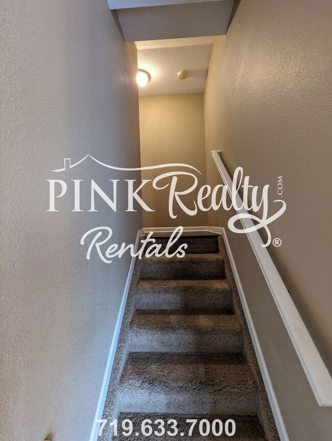 Building Photo - 2002 Phillips Alley