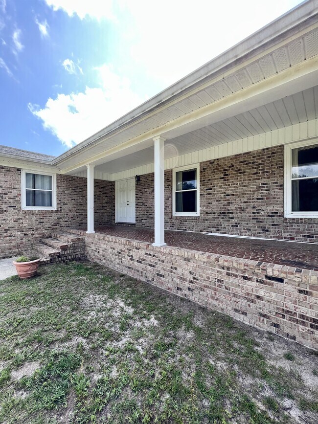 Building Photo - 264 Lonnie Raker Ln