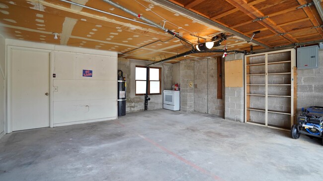 Building Photo - 12209 E Main Ave