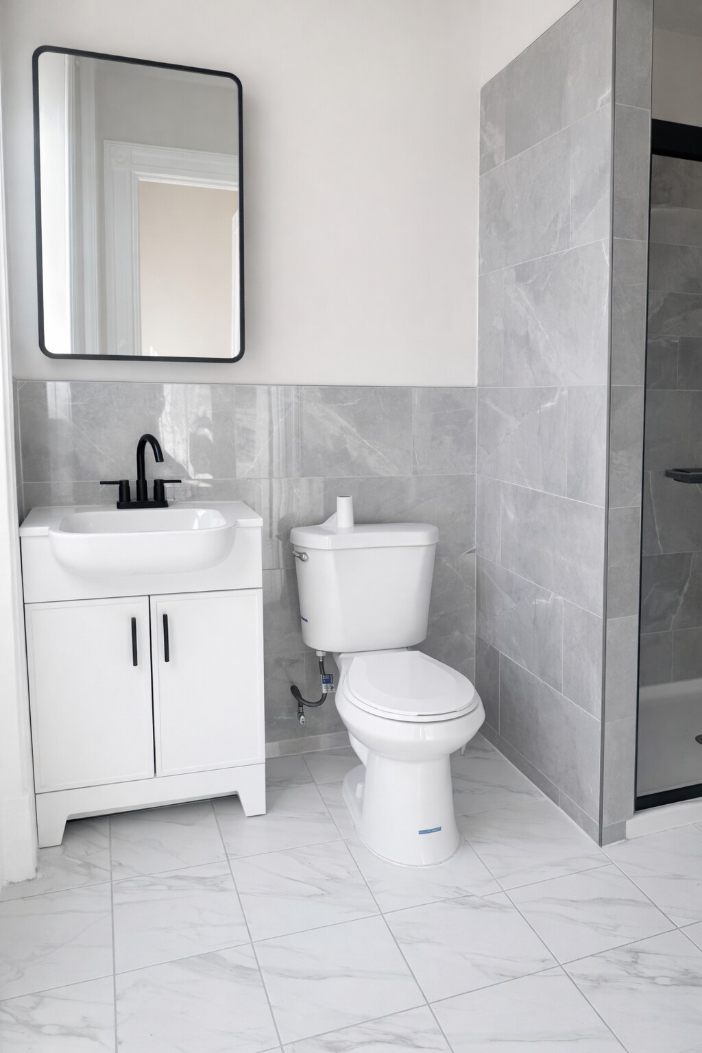 Building Photo - 18A Vernon Ave