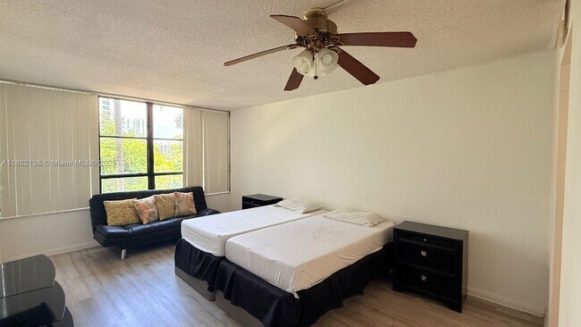 Building Photo - 500 Three Islands Boulevard