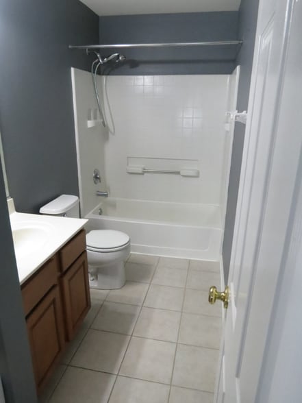 Building Photo - 465 Cary Woods Cir