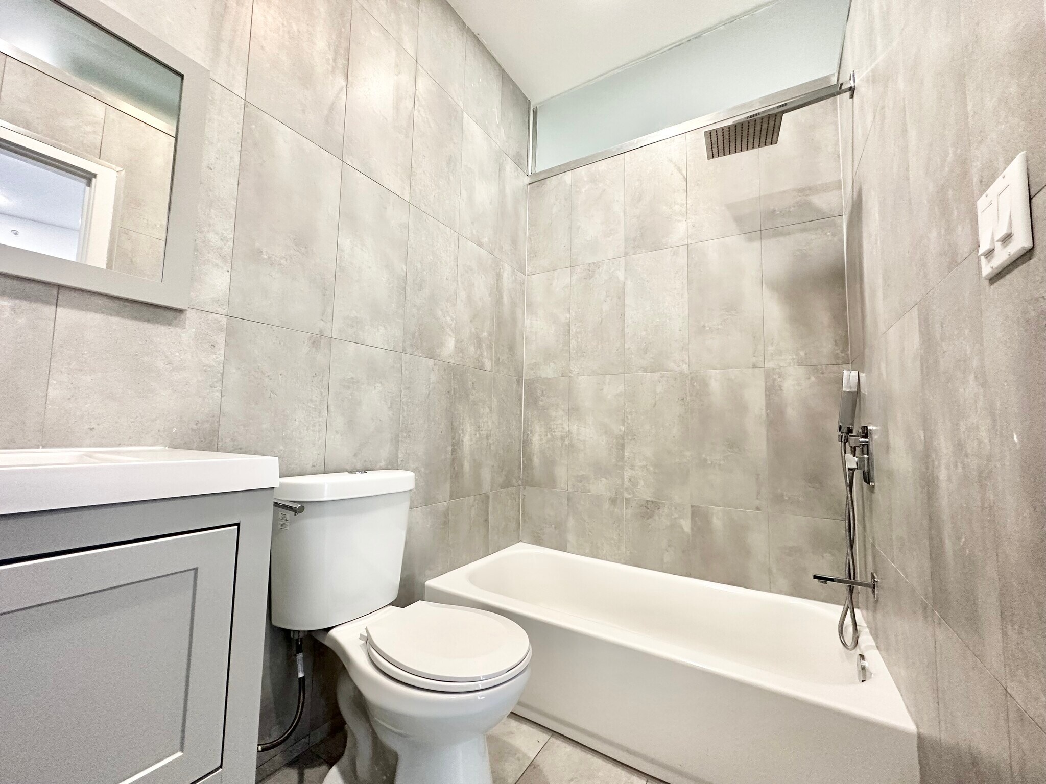 Building Photo - 1500 N 8th St