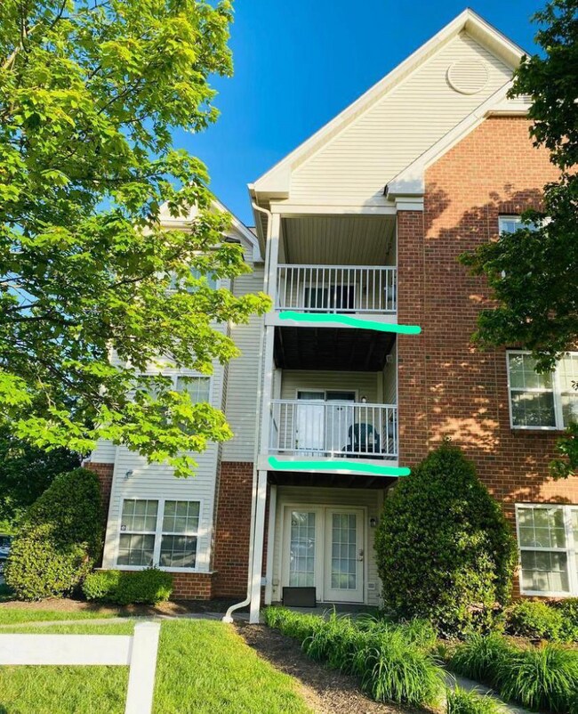 Closer view of balcony - 3712 Excalibur Ct