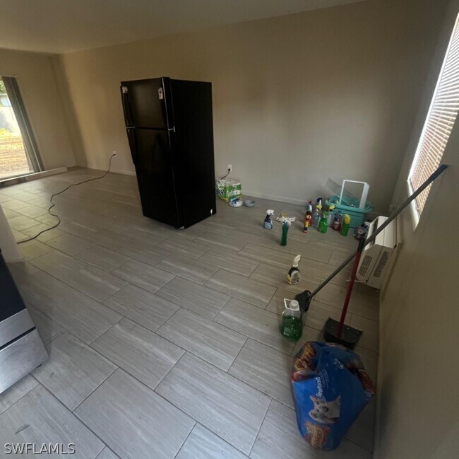 Building Photo - 3619 Seminole Ave