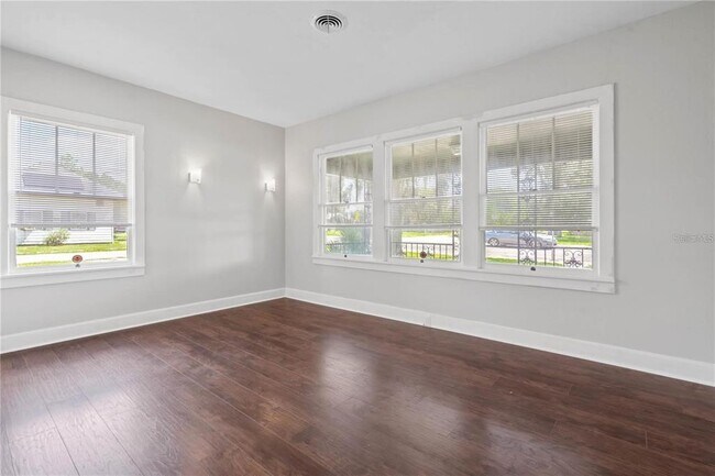 Building Photo - 4325 US-17