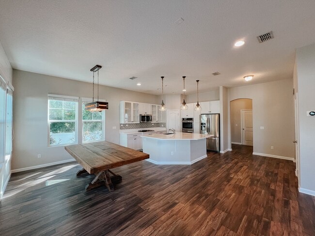 Building Photo - Updated Eagle Harbor Home with Preserve Views