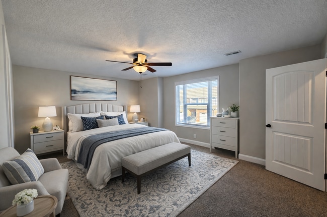 Building Photo - $250 OFF Move In Special! - Modern 3 Bedroom Townhome in Prime Location