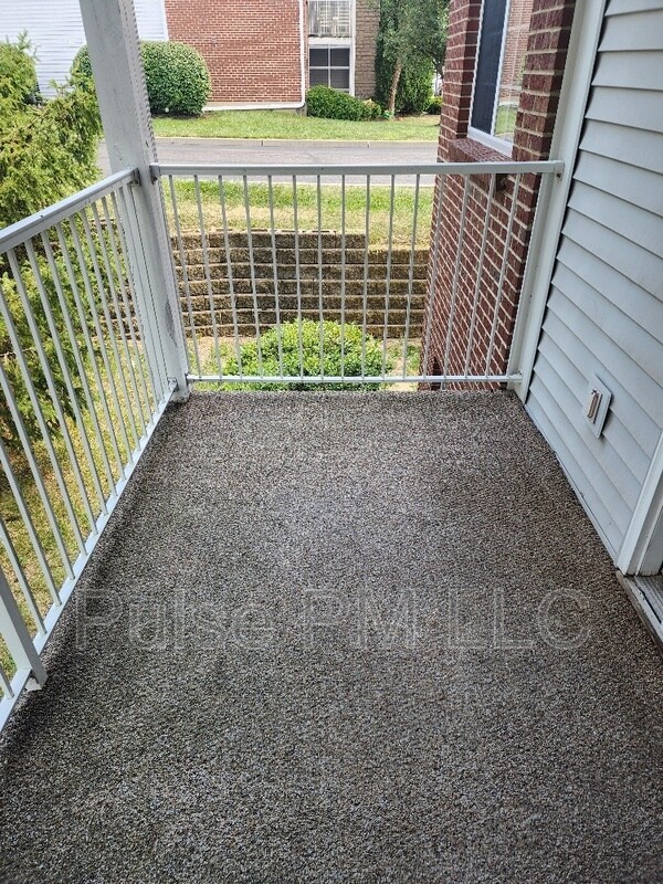 Building Photo - 135 Dale Hollow Dr