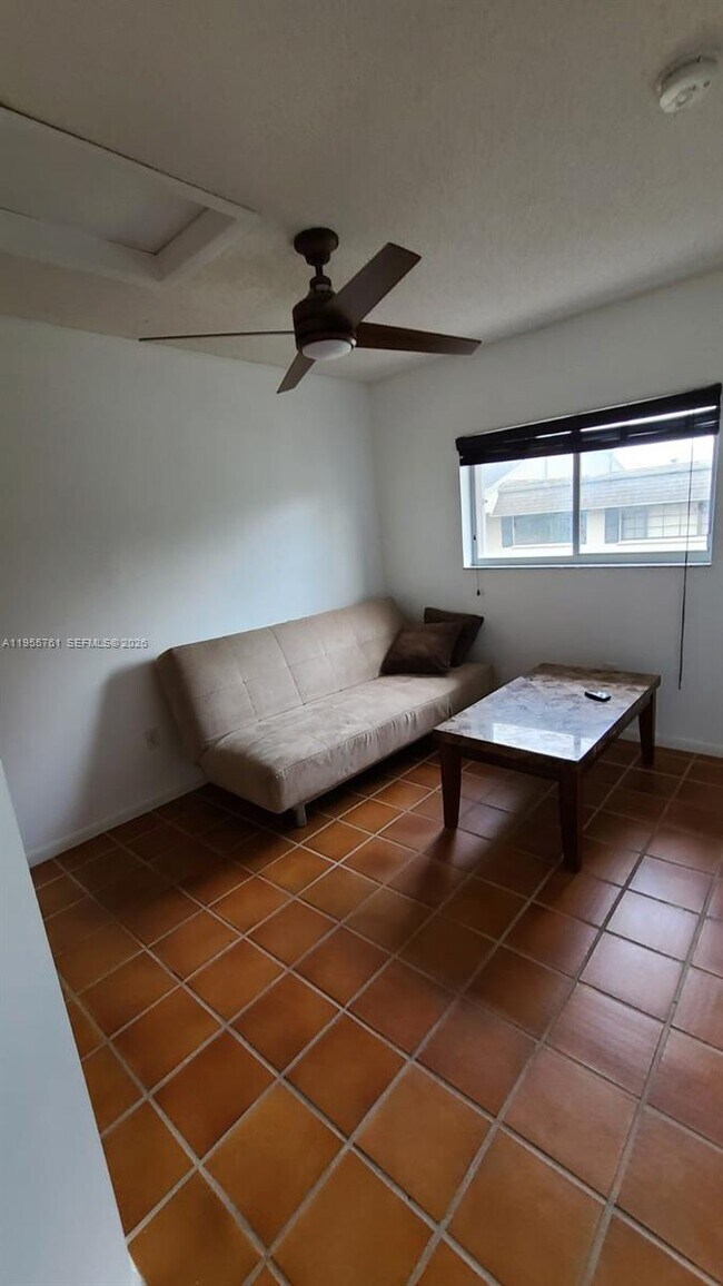 Building Photo - 20814 San Simeon Way