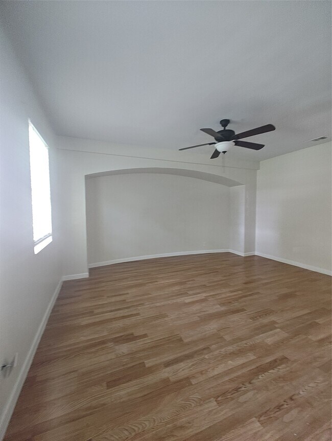 Building Photo - 2252 Shadowdale Dr