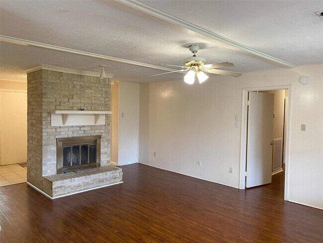 Building Photo - 3219 Ashmont Ln