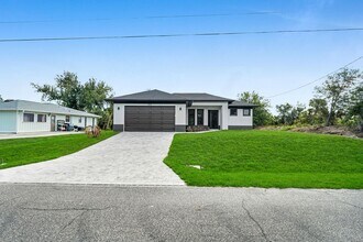 Building Photo - Be the first in occupy this 2026 constructed home in city of Englewood, FL! Qualify for a deposit...