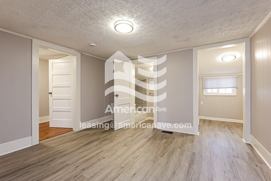 Building Photo - 3 Jackson St