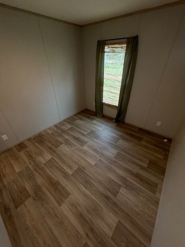 Building Photo - 1101 Old Dixie Hwy N