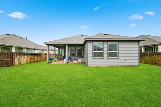 Building Photo - 4512 Bartagrass Dr