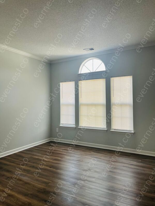 Building Photo - 9601 Marshbrooke Rd