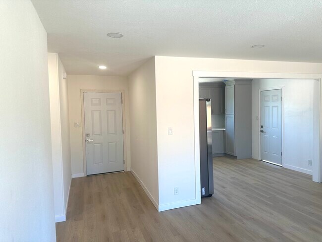 Building Photo - 7777 Shannon Ave