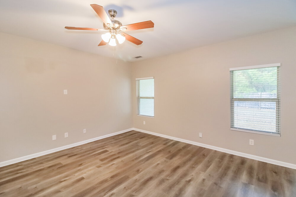 Building Photo - 3482 Sandstone Trail SE