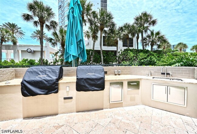 Building Photo - 4551 Gulf Shore Blvd N