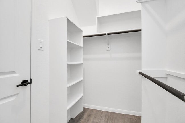 Building Photo - 19807 Palomino Pr Trl