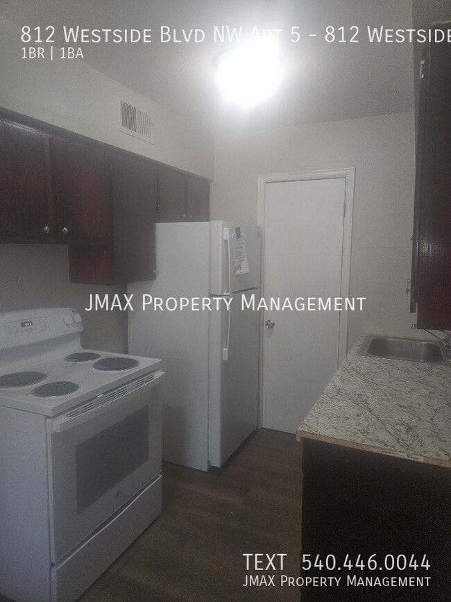 Building Photo - 812 Westside Blvd NW