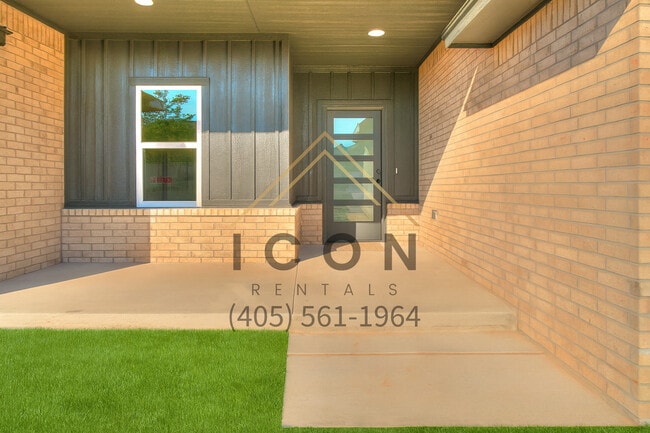 Building Photo - 8429 Stonewood Dr